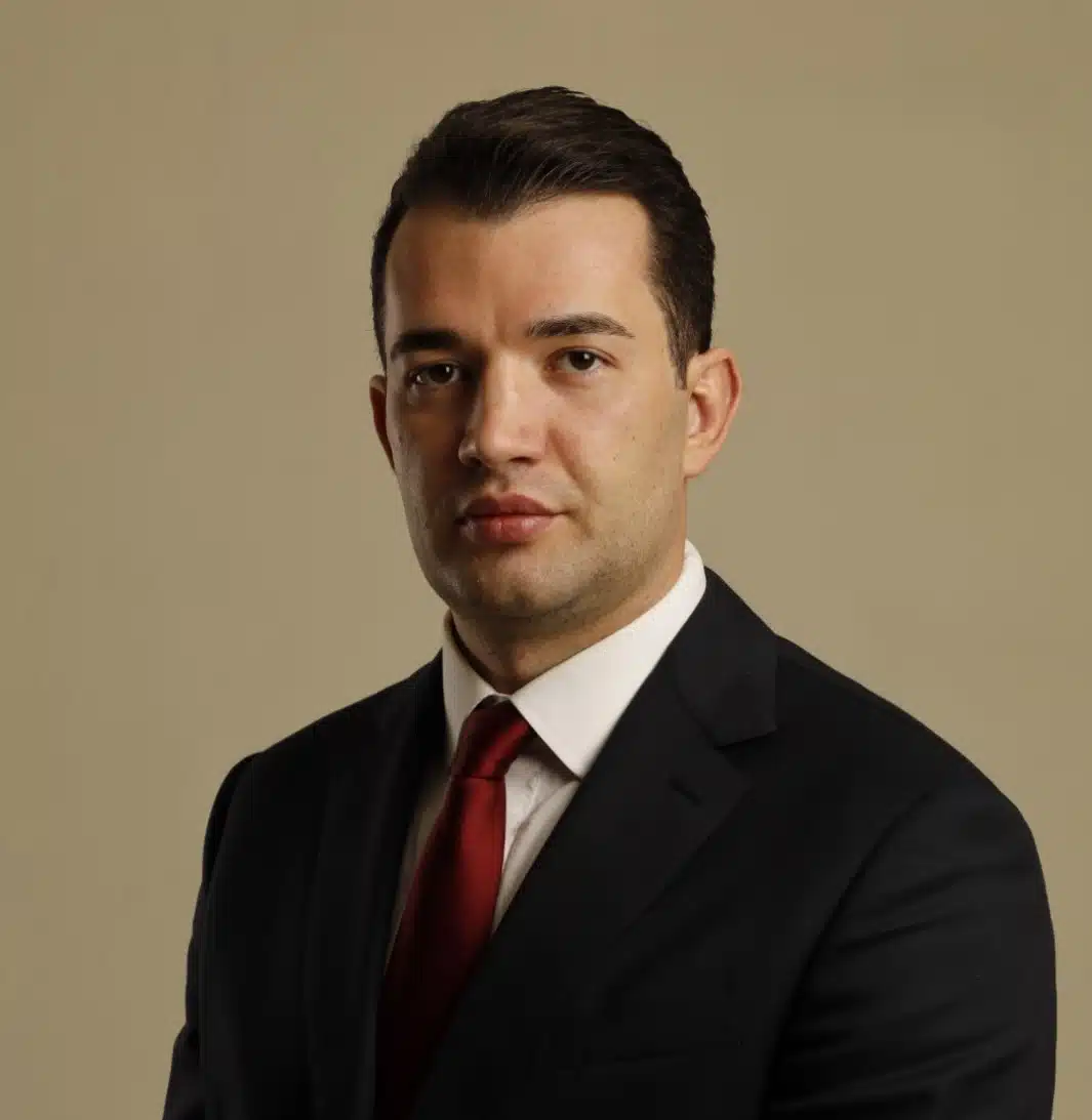 Deniz Tüzüner